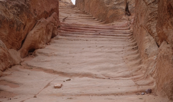 Những cầu thang này đã hơn 2000 năm tuổi