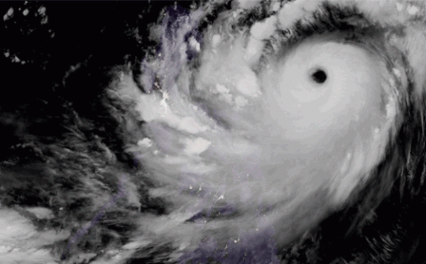   Mắt siêu bão Mangkhut (Ảnh:internet)  
