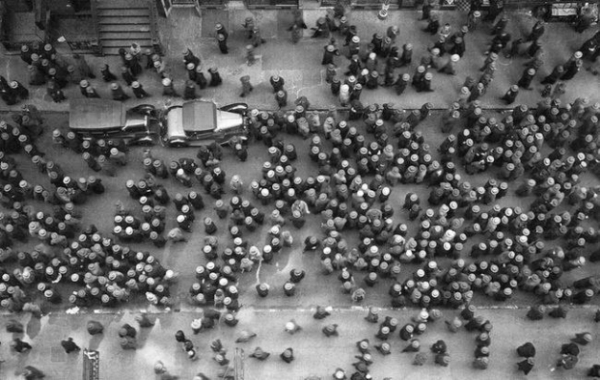   Mọi người ở New York năm 1939 đều đội mũ  