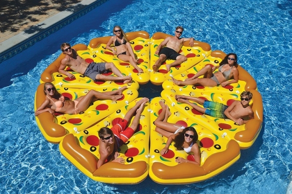 Chiếc Pizza cho ngày hè sôi động