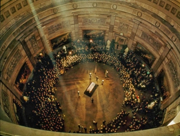   Lễ tang của JFK tại Capitol, tháng 11 năm 1963  