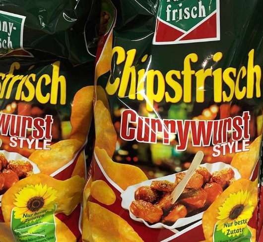 Thức ăn nhanh truyền thống của Đức. Currywurst là món ăn nhanh nổi tiếng nhất của Đức có chứa Bratwurst đứng đầu với nước sốt làm từ nước sốt cà chua, cà ri và ớt bột.