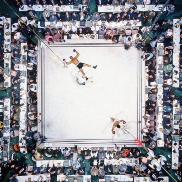   Muhammad Ali Vs. Cleveland Williams. Ali thắng trận đấu qua vòng loại kỹ thuật ở vòng ba, 1966  