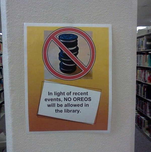   Thảm kịch nào xảy ra ở thư viện?  