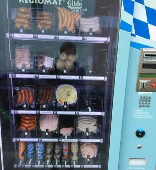 Máy bán hàng tự động ở Đức rất đa dạng về mặt hàng. Từ kẹo cao su, thanh sô cô la, bánh quy cho tới xúc xích...