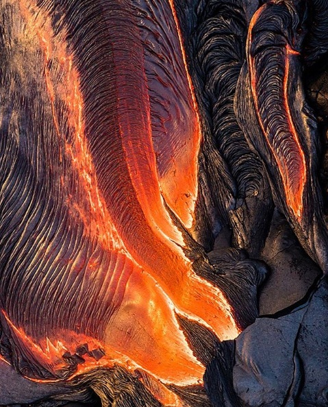   Nhìn từ trên không của dòng dung nham của núi lửa Kilauea ở Đảo Lớn, Hawaii, Hoa K  