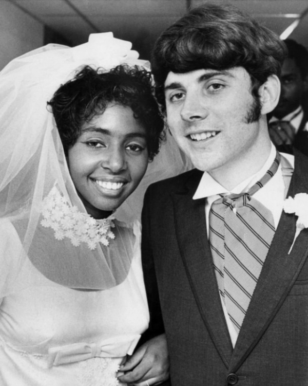   Cặp đôi khác màu da đầu tiên của Mississippi, ngày 3 tháng 8 năm 1970  