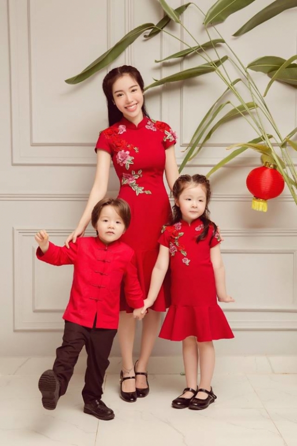 Bộ ảnh ngọt ngào đón Trung Thu sum vầy của 3 mẹ con Elly Trần 15