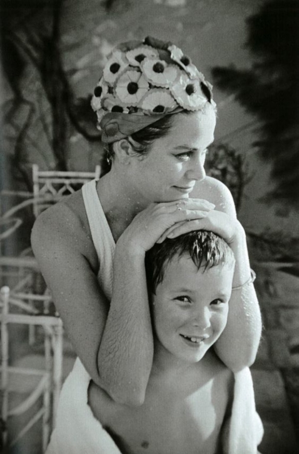   Grace Kelly và con trai Albert, 1967  