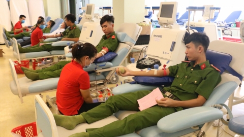 Hơn 70 Đoàn viên Công an TP Cần Thơ tham gia hiến máu tình nguyện