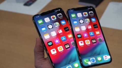 Trên tay iPhone XS Max và XS - 2 phiên bản iPhone đỉnh cao nhất vừa trình làng