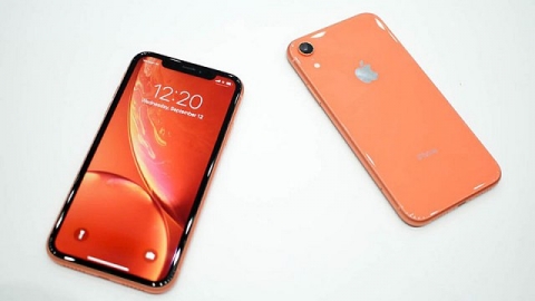 Chữ “R” trong tên gọi iPhone XR có nghĩa gì?