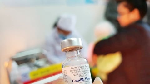 Tiếp tục sử dụng vaccine ComBe Five trong chương trình tiêm chủng mở rộng
