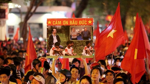 U22 Việt Nam giành HCV SEA Games, người hâm mộ cảm ơn bầu Đức