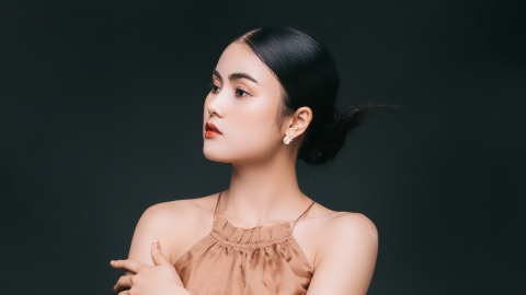 Hà Uyển Linh lý giải lý do sau 4 năm đoạt Quán quân Dấu chân Showbiz mới ra album đầu tay