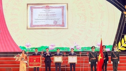 Huyện Quỳnh Lưu - Nghệ An đạt chuẩn nông thôn mới, đón nhận Huân chương Lao động hạng Ba và khai trương mùa du lịch 2023