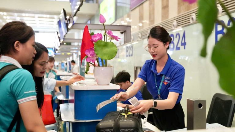 Vietnam Airlines thắp sáng tinh thần nhiệt huyết trên “Chuyến bay Thanh niên” 2026
