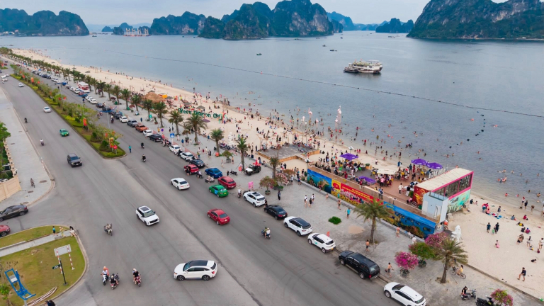 Doanh thu du lịch Quảng Ninh đạt trên 2.500 tỷ đồng sau 3 ngày nghỉ lễ
