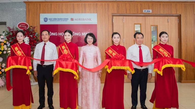 Agribank đồng hành cùng Học viện Ngân hàng kiến tạo phòng học thông minh, nâng tầm chất lượng đào tạo thời đại số