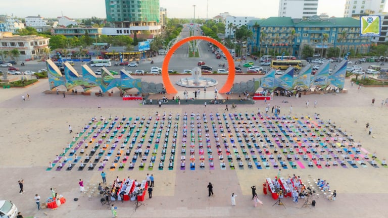 Học viện Yoga Việt Nam đồng hành lan tỏa lối sống khỏe mạnh trong Ngày Quốc tế Yoga 2026