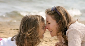 8 bài học quan trọng mẹ nhất định phải dạy con gái