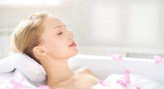 Những lưu ý “sống còn” khi tắm để tránh bị đột tử