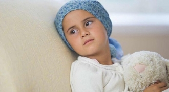 Những căn bệnh ung thư thường gặp ở trẻ và dấu hiệu nhận biết sớm