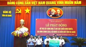 Vietcombank tài trợ 3 tỷ đồng xây dựng nhà cho gia đình chính sách và hộ nghèo ở Hà Giang