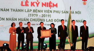 Bệnh viện Phụ sản Hà Nội kỷ niệm 40 năm ngày thành lập và đón nhận Huân chương Lao động hạng Nhất