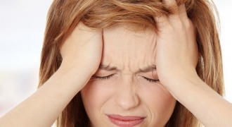 8 nguyên nhân không ngờ khiến bạn bị đau nửa đầu