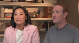 CEO Facebook hẹn hò hàng tuần để giữ lửa hôn nhân