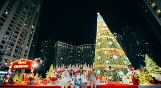 “Hòa nhịp đón Giáng sinh - lung linh mùa lễ hội” tại 73 TTTM Vincom