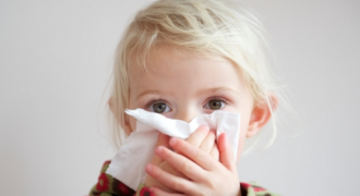 Chuyên gia hướng dẫn cách chăm sóc khoa học nhất khi trẻ mắc chứng cảm lạnh