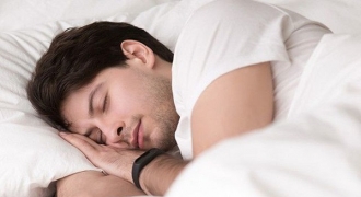 3 dấu hiệu khi ngủ chứng tỏ bạn có lá gan rất tốt
