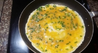 Suýt chết vì đĩa trứng rán: Chuyên gia lý giải có nên ăn trứng để qua đêm
