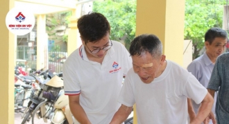 Năm bận rộn thiện nguyện, tri ân đối tượng chính sách của Bệnh viện Đa khoa An Việt