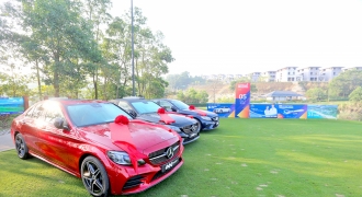 16 xe hơi hạng sang dành cho golfer đạt HIO tại FLCHomes Tournament 2020