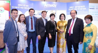 Amway Việt Nam tham dự Lễ kỷ niệm 25 năm thiết lập quan hệ ngoại giao Việt Nam – Hoa Kỳ