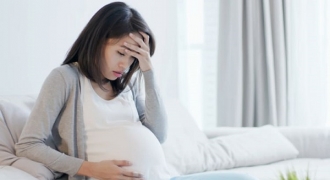 Phụ nữ mang thai mắc COVID-19 cần xử trí thế nào?