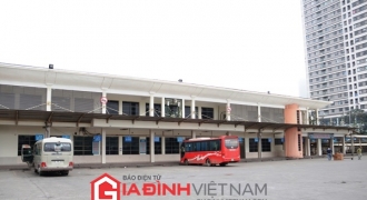Bến xe khách trung tâm Hà Nội vắng tanh trong mùa dịch
