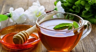 Điều gì xảy ra khi uống 1 cốc trà xanh pha mật ong mỗi ngày?