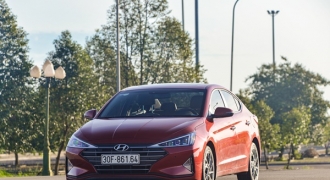 Hyundai Elantra Facelift: Sự đổi thay đáng giá