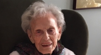 Cụ bà 102 tuổi chiến thắng 2 đại dịch: “Nó không tệ”