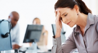 Căng thẳng, stress kéo dài có thể gây teo não, đột quỵ