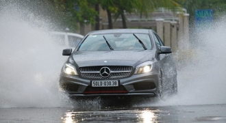 5 nguyên tắc lái xe an toàn mùa mưa bão, lái xe cần tuân thủ