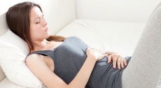 6 dấu hiệu “bất thường” của kinh nguyệt cảnh báo sức khỏe sinh sản