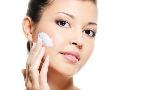 7 thói quen giúp ngăn ngừa nếp nhăn trên khuôn mặt