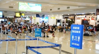 Gần 30 nhân viên Sân bay Nội Bài đang là F1