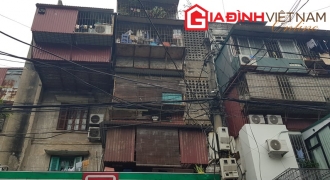 Ảnh: Hiểm họa từ những chung cư cũ ở Hà Nội