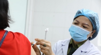 Việt Nam tiêm thử nghiệm mũi 2 giai đoạn 2 vắc xin phòng COVID-19